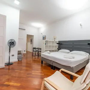  Appartamento Via Atri 25 Italia